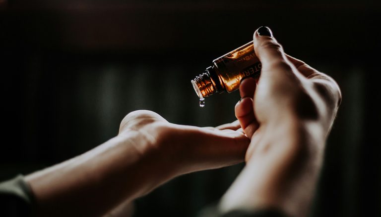 Soigner le rhume avec les huiles essentielles