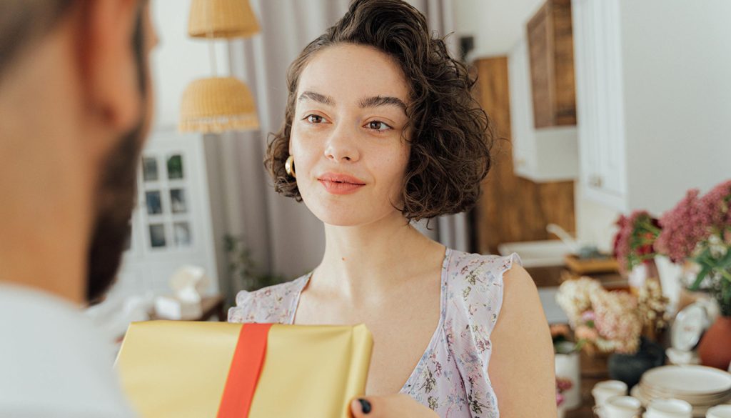 Idée cadeau femme 30 ans : des suggestions originales et pas chères pour tous les budgets