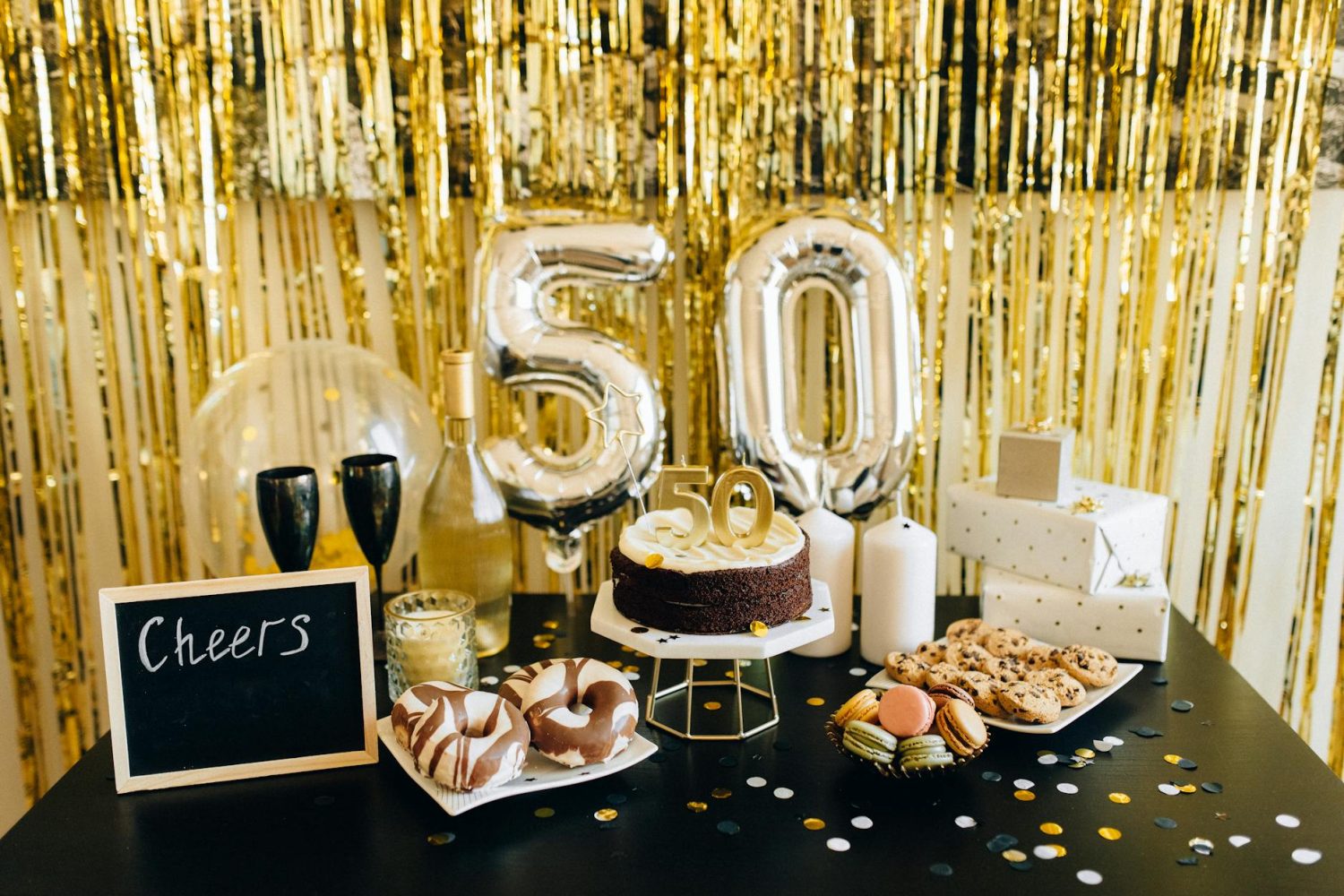 Anniversaire 50 ans : idées originales et conseils pour marquer le coup