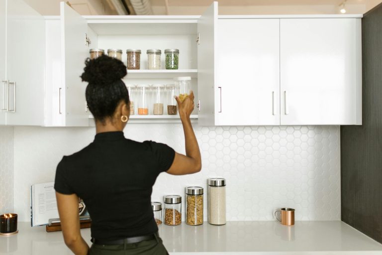 Comment organiser une cuisine fonctionnelle — organisation cuisine fonctionnelle solutions de rangement