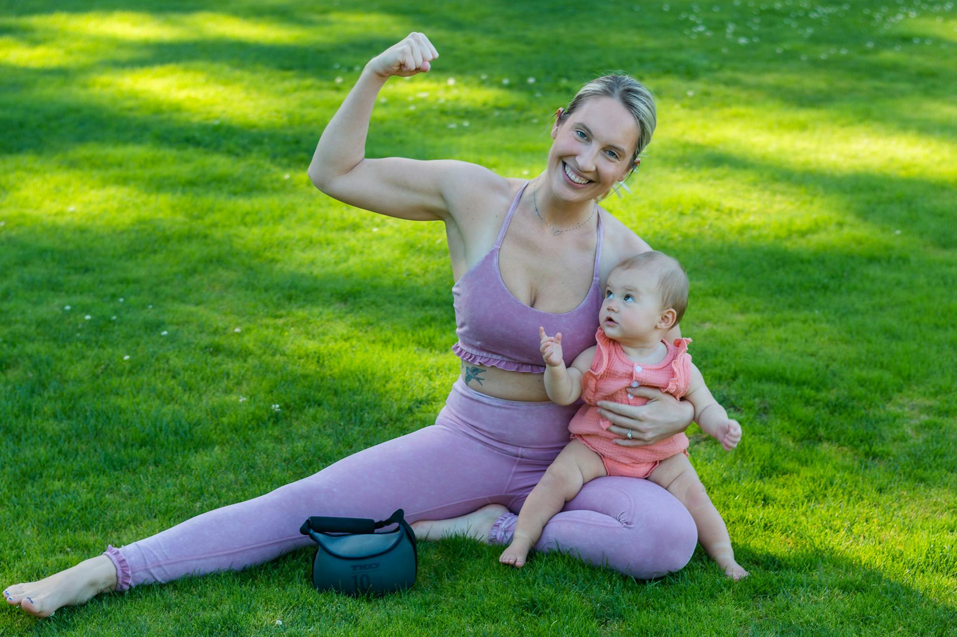 Perte de ventre après l’accouchement : comprendre ce ventre postpartum qui ne rentre pas dans le moule — exercices de récupération ventre postpartum