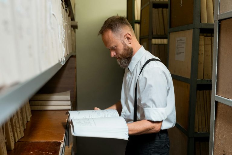 GénéaFrance comment accéder aux archives — recherche généalogique arbre familial documents