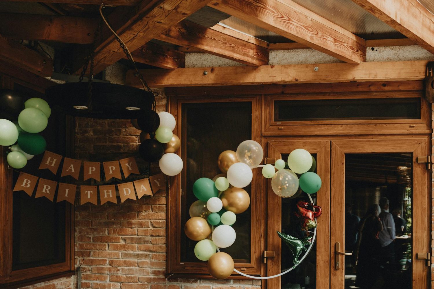 Idée anniversaire 40 ans : idées originales, thèmes et activités pour une fête inoubliable
