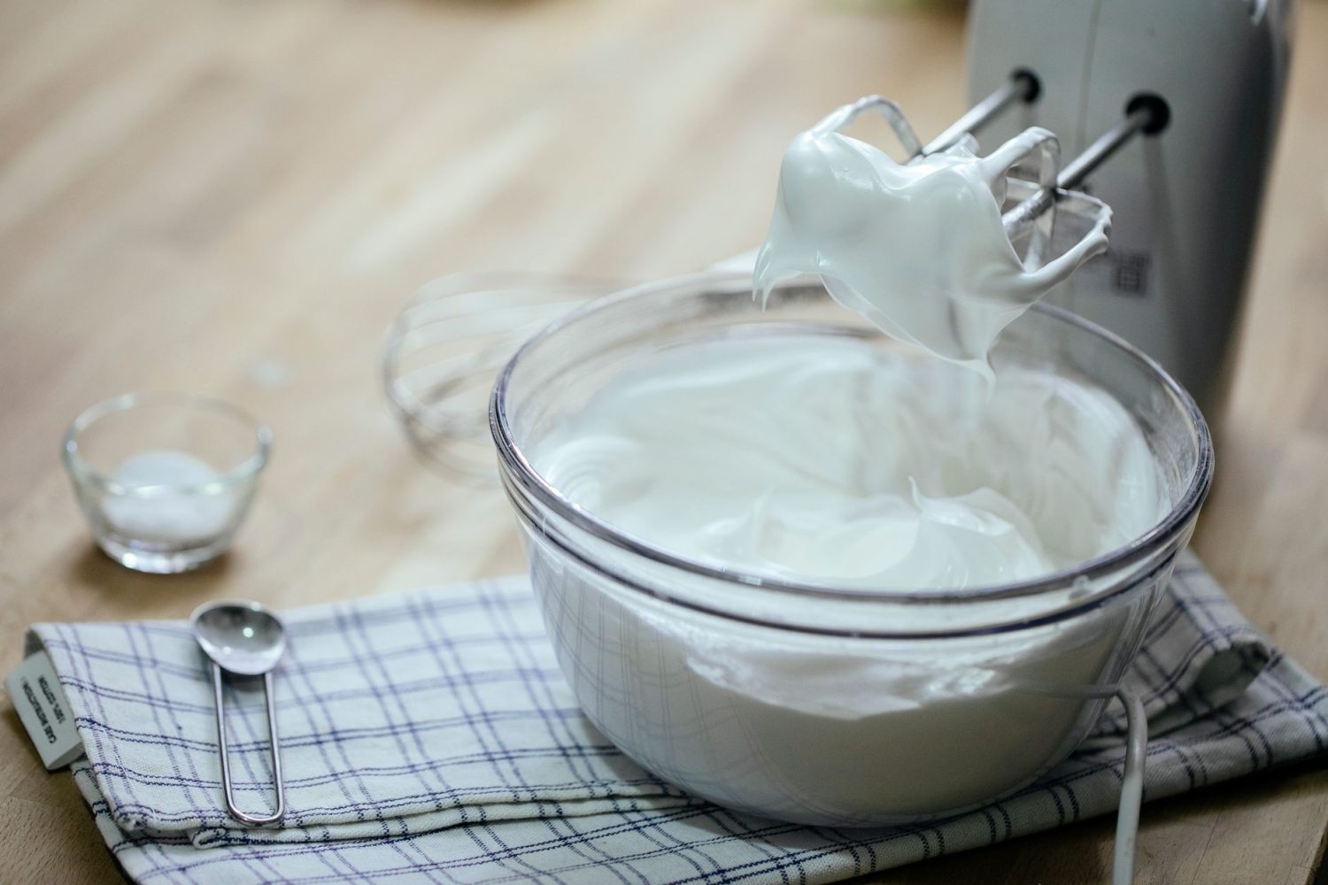 Chantilly enceinte : peut-on en manger sans risque pour bébé ?