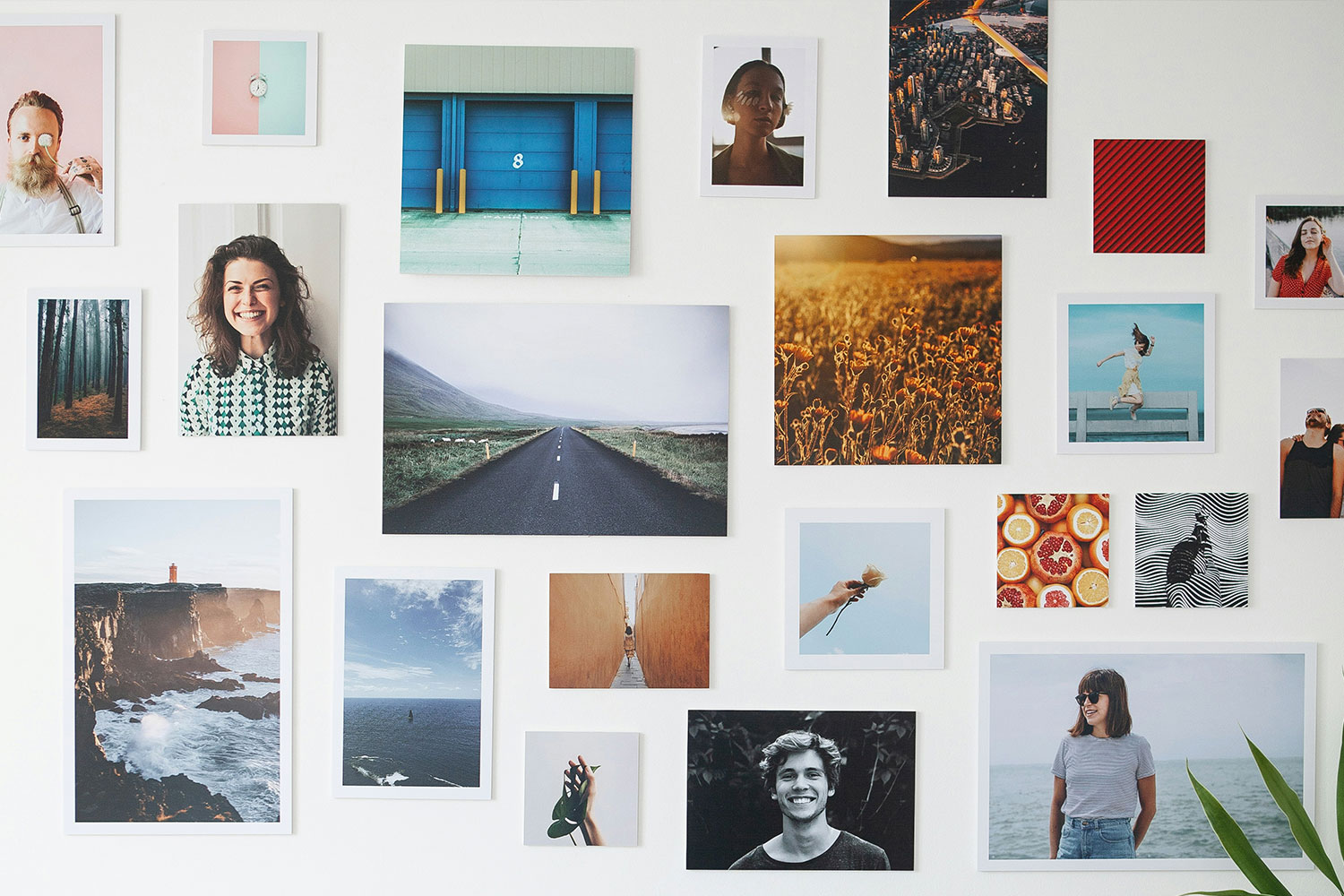 5 idées pour créer un mur de photos de famille qui a du style