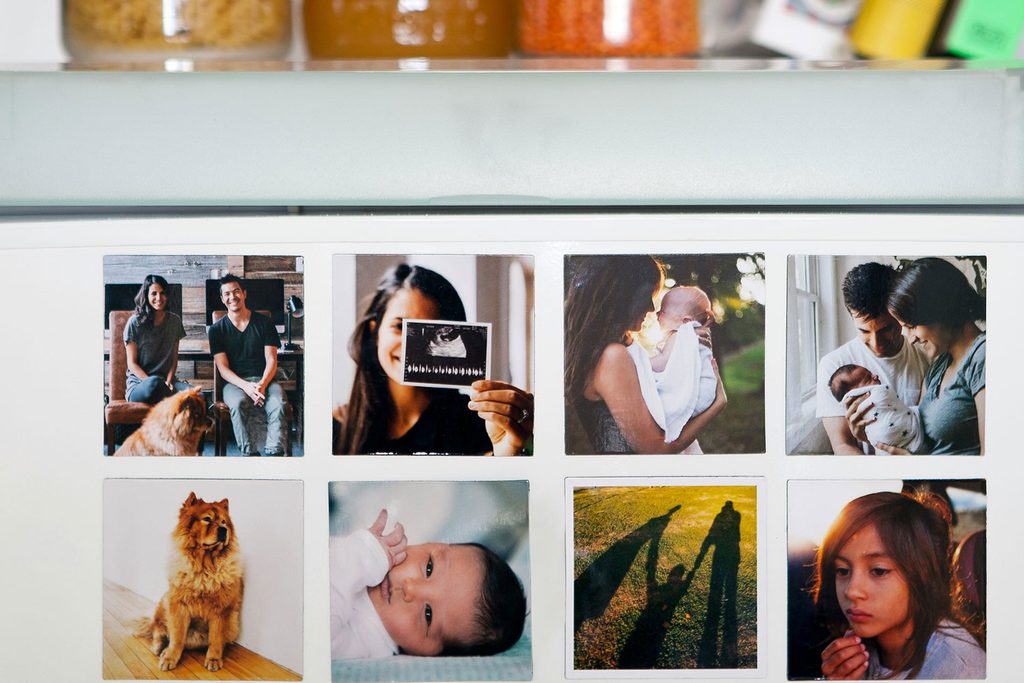 Découvrez 5 idées originales pour créer un mur de photos de famille élégant et personnalisé qui apportera style et chaleur à votre intérieur.
